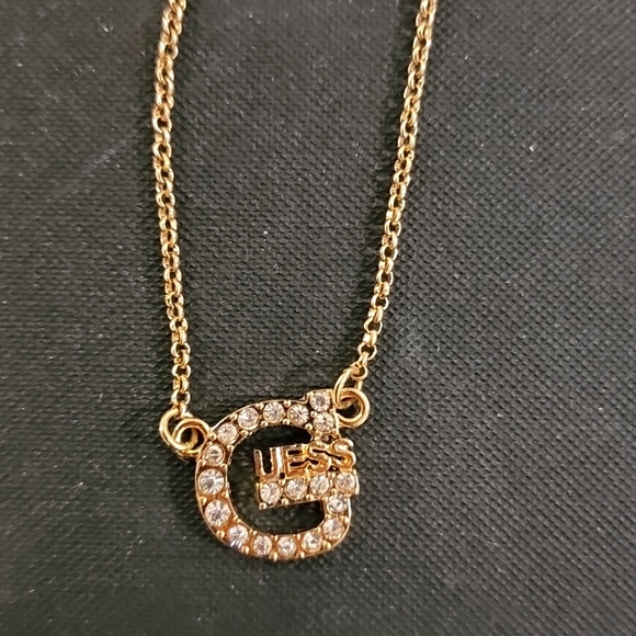Guess necklace - Picture 2 of 2